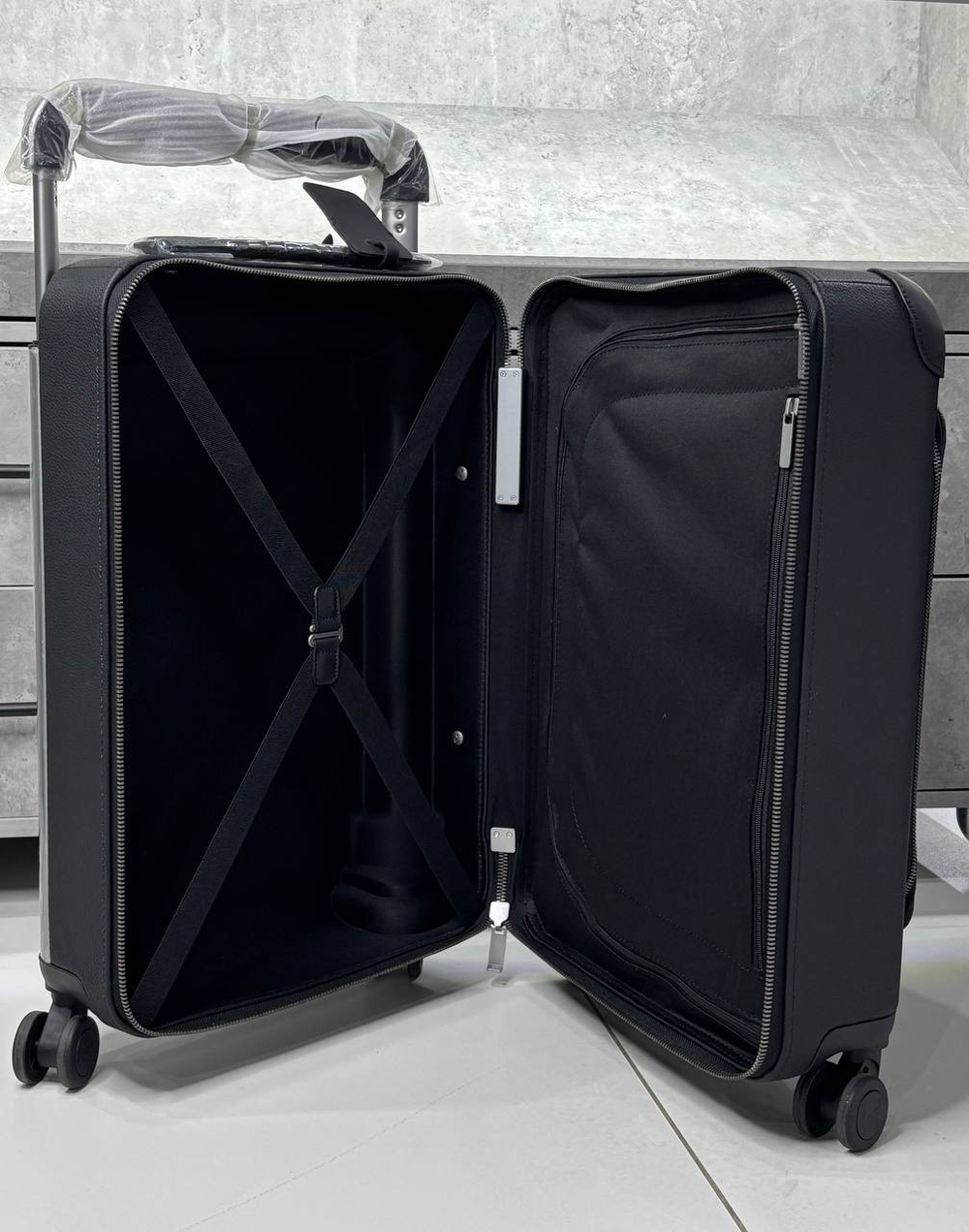 Дорожный чемодан Louis Vuitton Horizon 55 Business