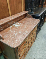Старинный комод с мрамором