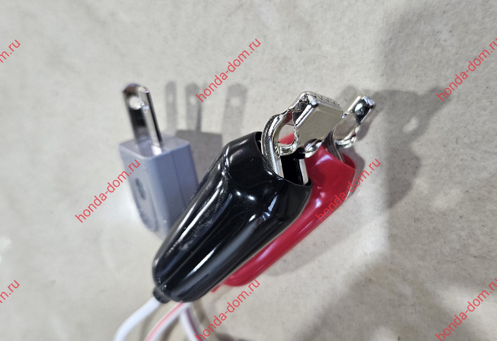 Кабель зарядки АКБ для Honda BF5 и бензогенераторов Honda  (32650-892-013)