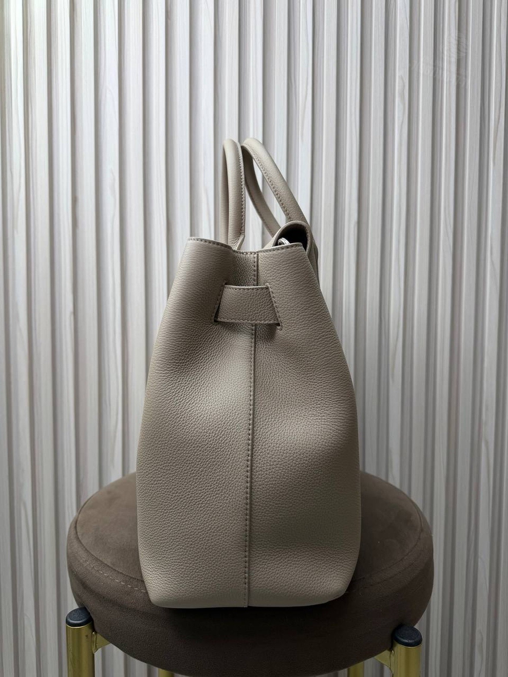 Деловая сумка через плечо Louis Vuitton Georges Tote MM