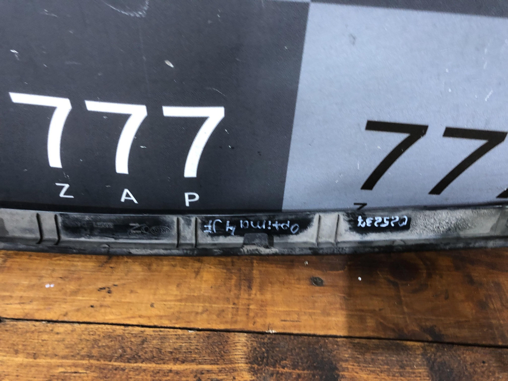 Накладка переднего бампера Kia Optima 4 (JF) 18-20 Б/У Оригинал 86591d4500