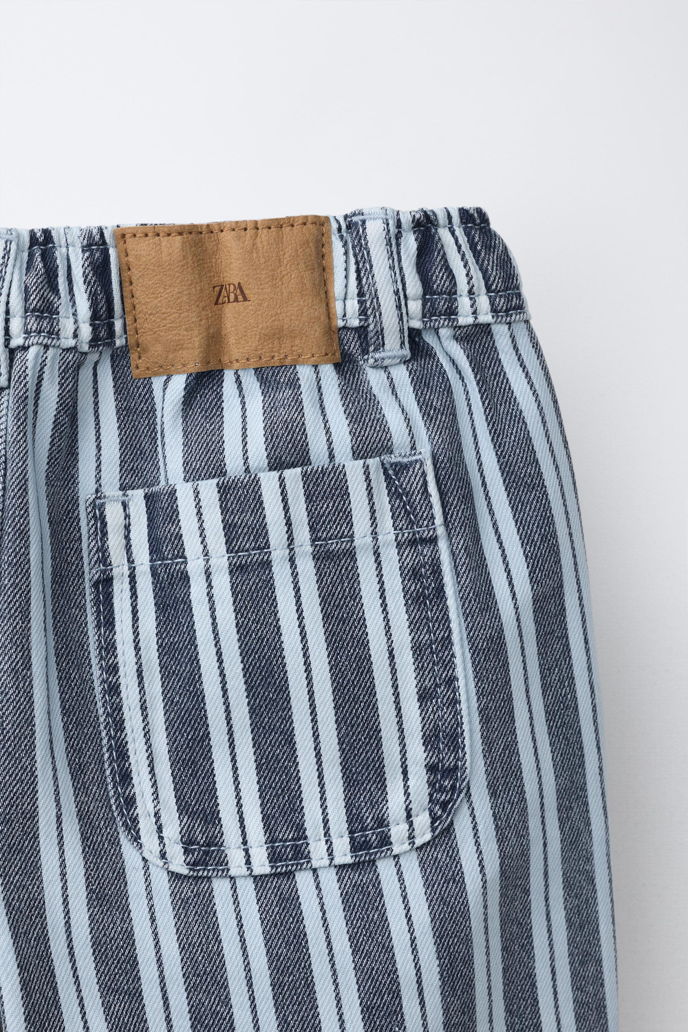 ZARA ДЖИНСЫ BAGGY В ПОЛОСКУ, ЭКРЮ/ТЕМНО-СИНИЙ