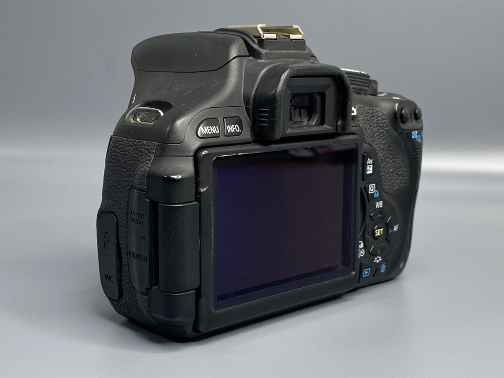 Canon EOS 600D Body — пробег 21 000 кадров