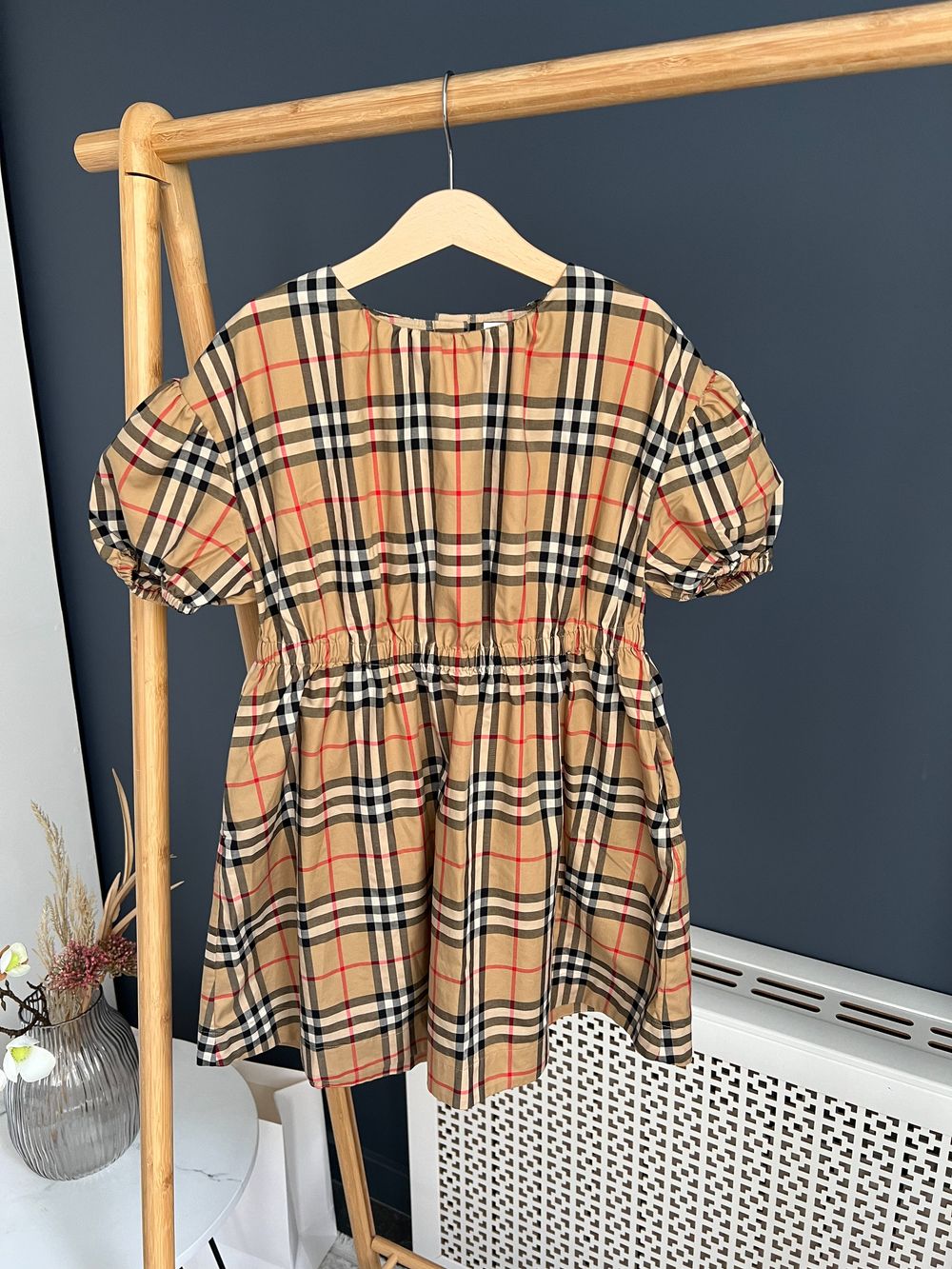 Платье Burberry, 128