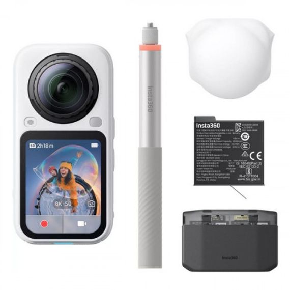 Экшн-камера Insta360 X6 8K Essentials Bundle Белая