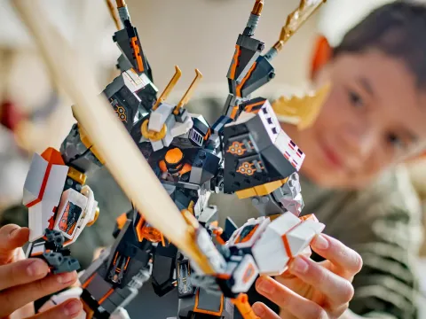 Конструктор LEGO Ninjago 71821 Боевой титановый робот-дракон Коула