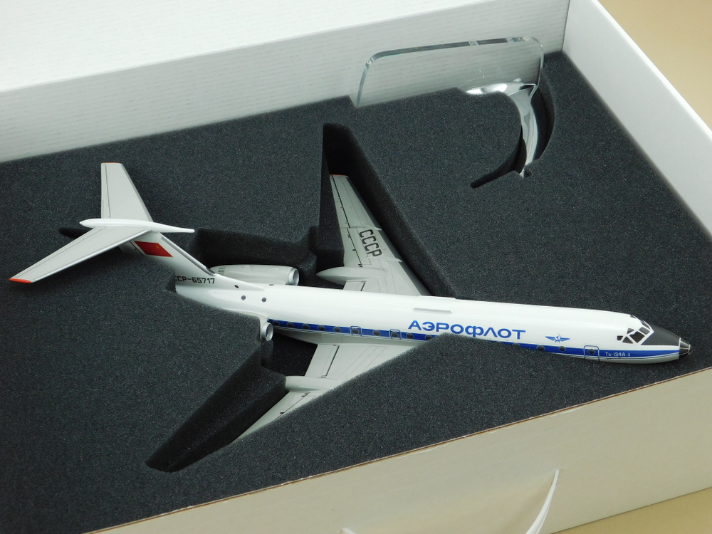 Модель самолета Ту-134А-3 (М1:100, Аэрофлот СССР-65717)