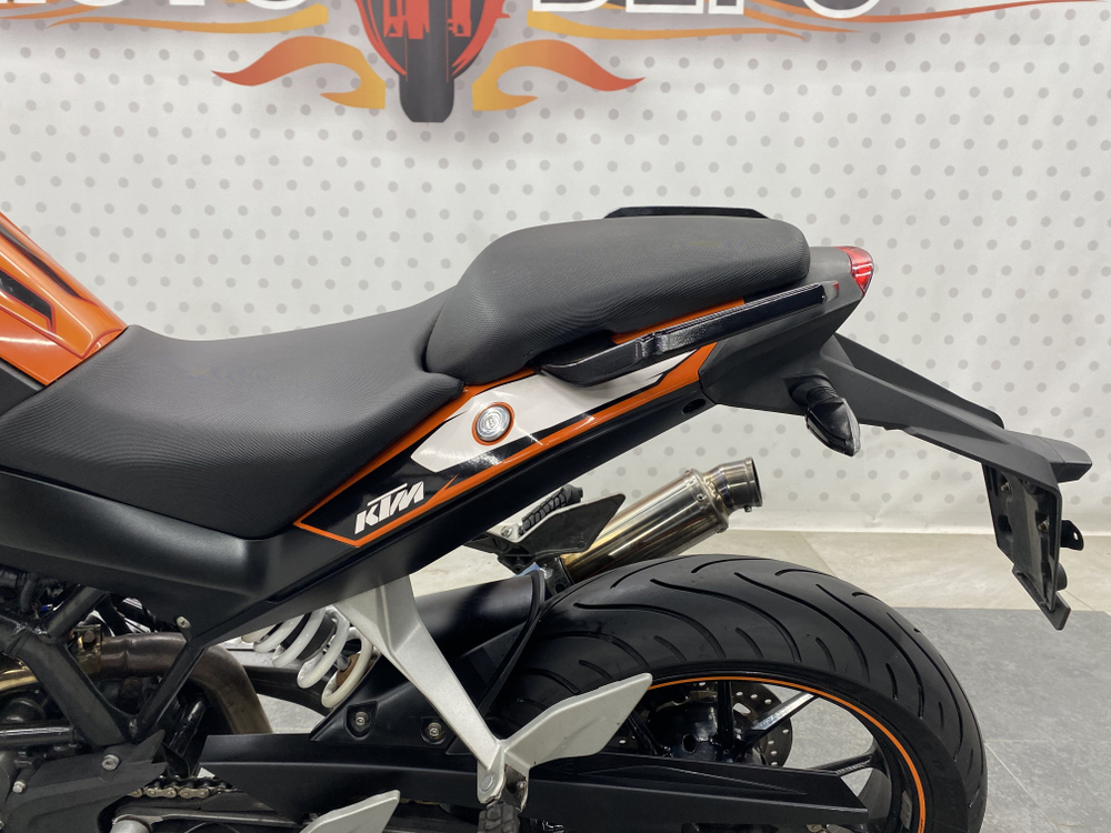 KTM 125 Duke , 2012
