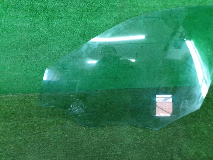 Стекло двери переднее левое Volvo XC90 2 (2014-н.в.)