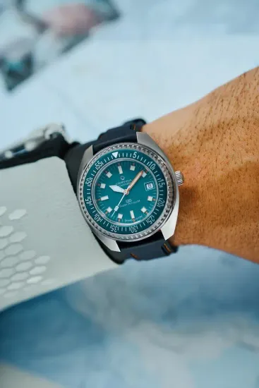 Швейцарские наручные часы Certina C024.907.17.041.10