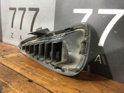 Решетка переднего бампера Toyota Camry (XV50) 14-18 Б/У Оригинал 5212733060