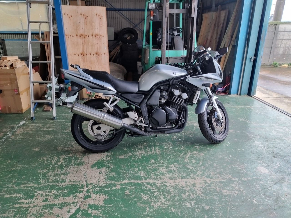 Yamaha FZS600 Fazer 2003