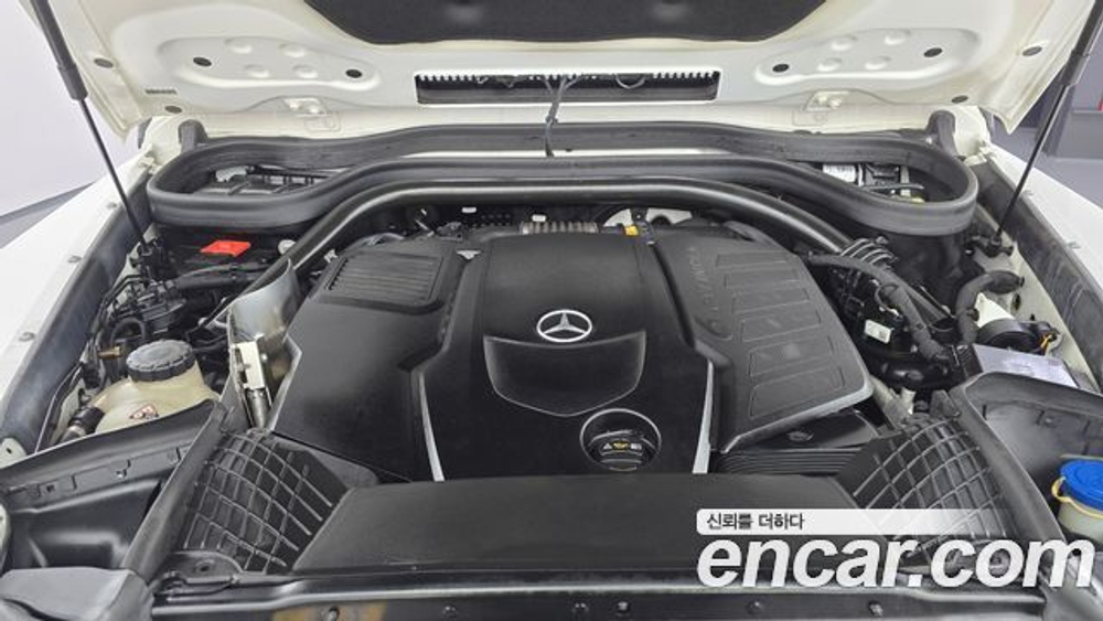 Mercedes-Benz G-Class G400d — 2021