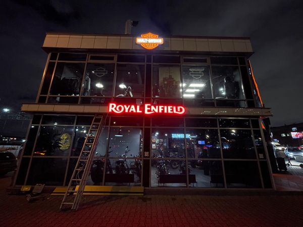 Открытие дилерского центра Royal Enfield Москва
