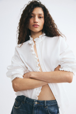 Блузка с оборками и пуговицами спереди - H&M