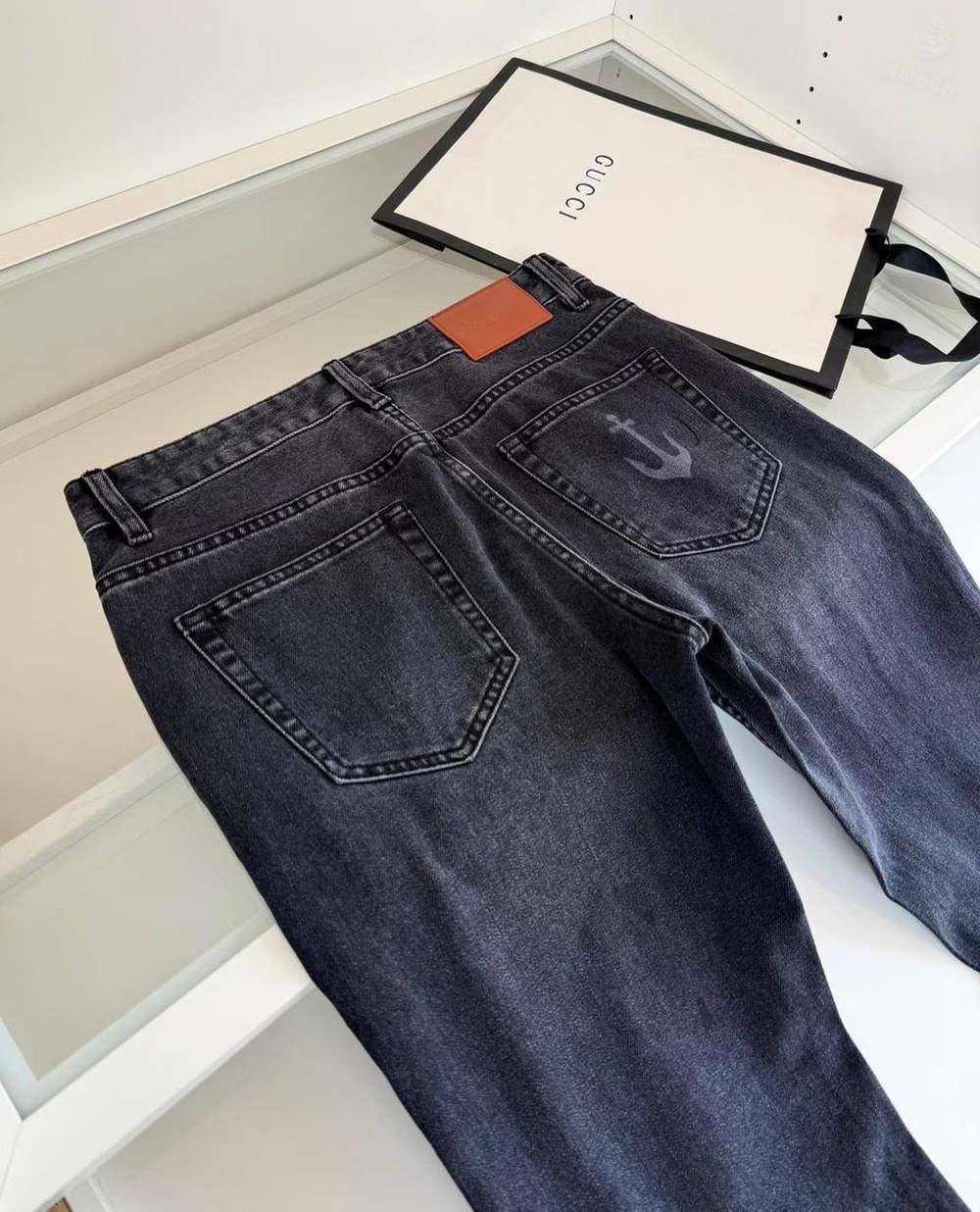Джинсы Gucci