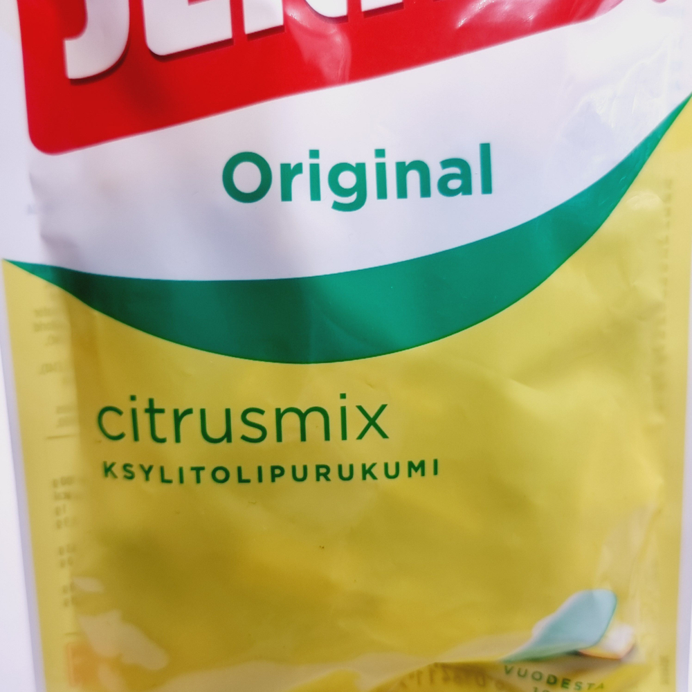 Жевательная резинка Jenkki Citrusmix с ксилитом, вкус лимона/мяты/эвкалипта, 100 г
