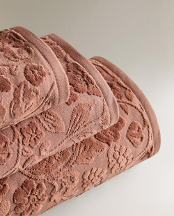 ZARA HOME БАННОЕ ПОЛОТЕНЦЕ С ЦВЕТОЧНЫМ УЗОРОМ, РОЗОВЫЙ