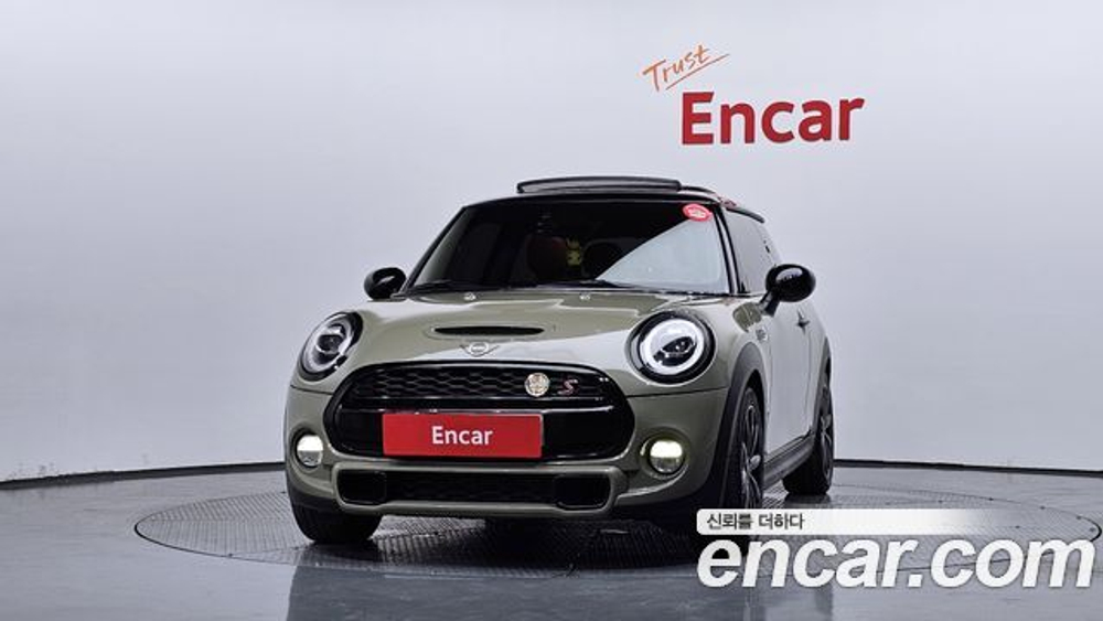 Mini Cooper S — 2019