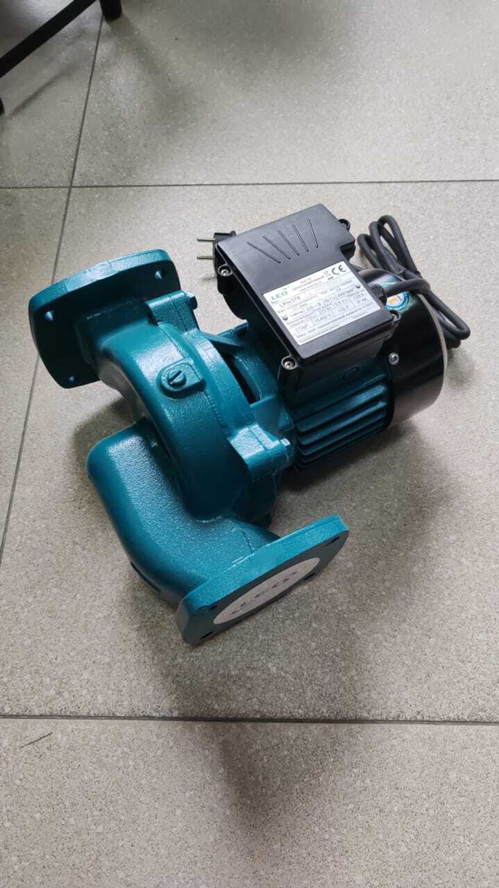 Насос циркуляционный фланцевый LEO модель LPm370