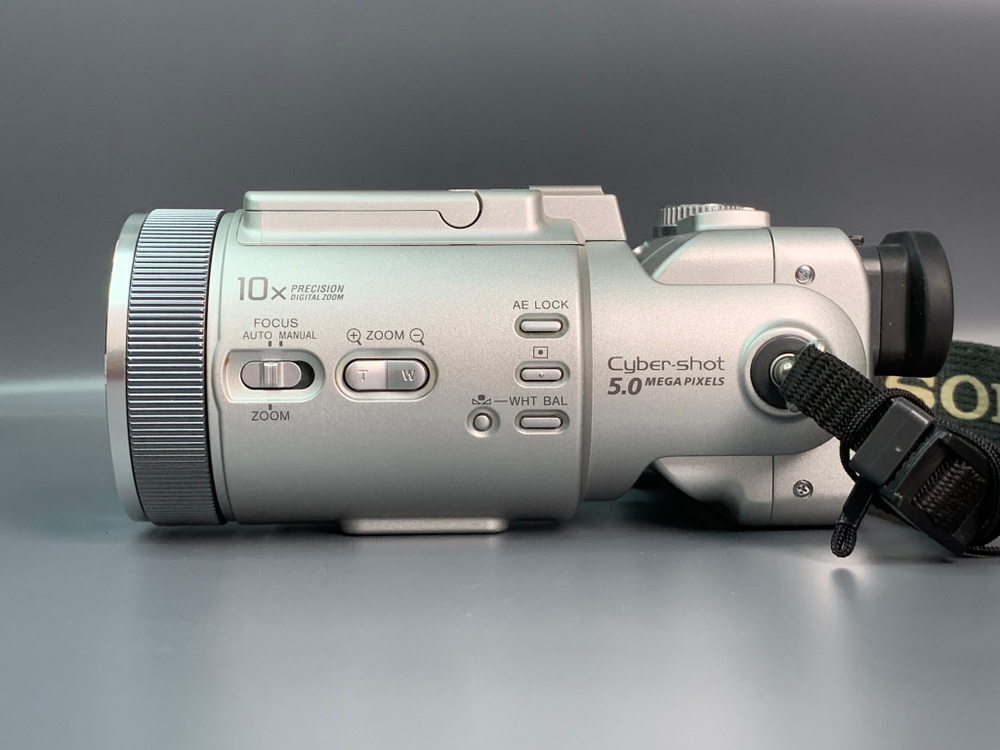 Sony Cyber-shot DSC-F717 Без зу, подходит от FM50