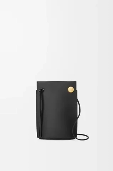 Loewe Сумка-мешок Pebble Dice из классической телячьей кожи, черный