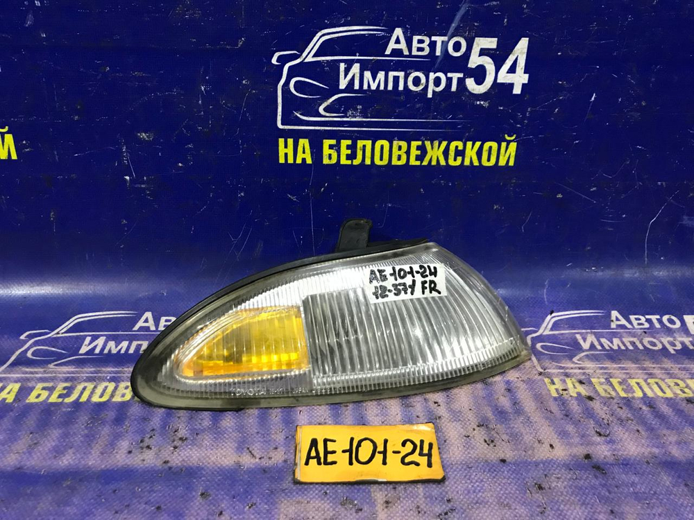Габарит правый TOYOTA MARINO 1992
