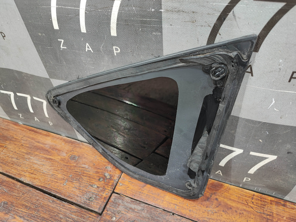 Стекло багажника левое Toyota RAV4 IV (XA40) 12-19 Б/У Оригинал 6272042340