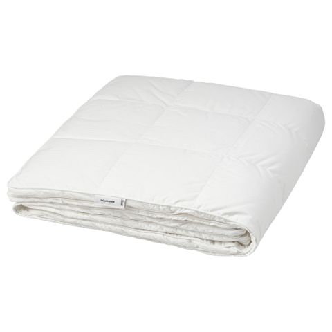 Полутороспальное одеяло IKEA FJALLHAVRE (ФЬЕЛЛЬХАВРЕ), Стеганое, Зимнее, Белый, 150х200 см