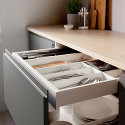 IKEA UPPDATERA  (ИКЕА УППДАТЕРА)  -  Лоток для столовых приборов - белый 32x50 см