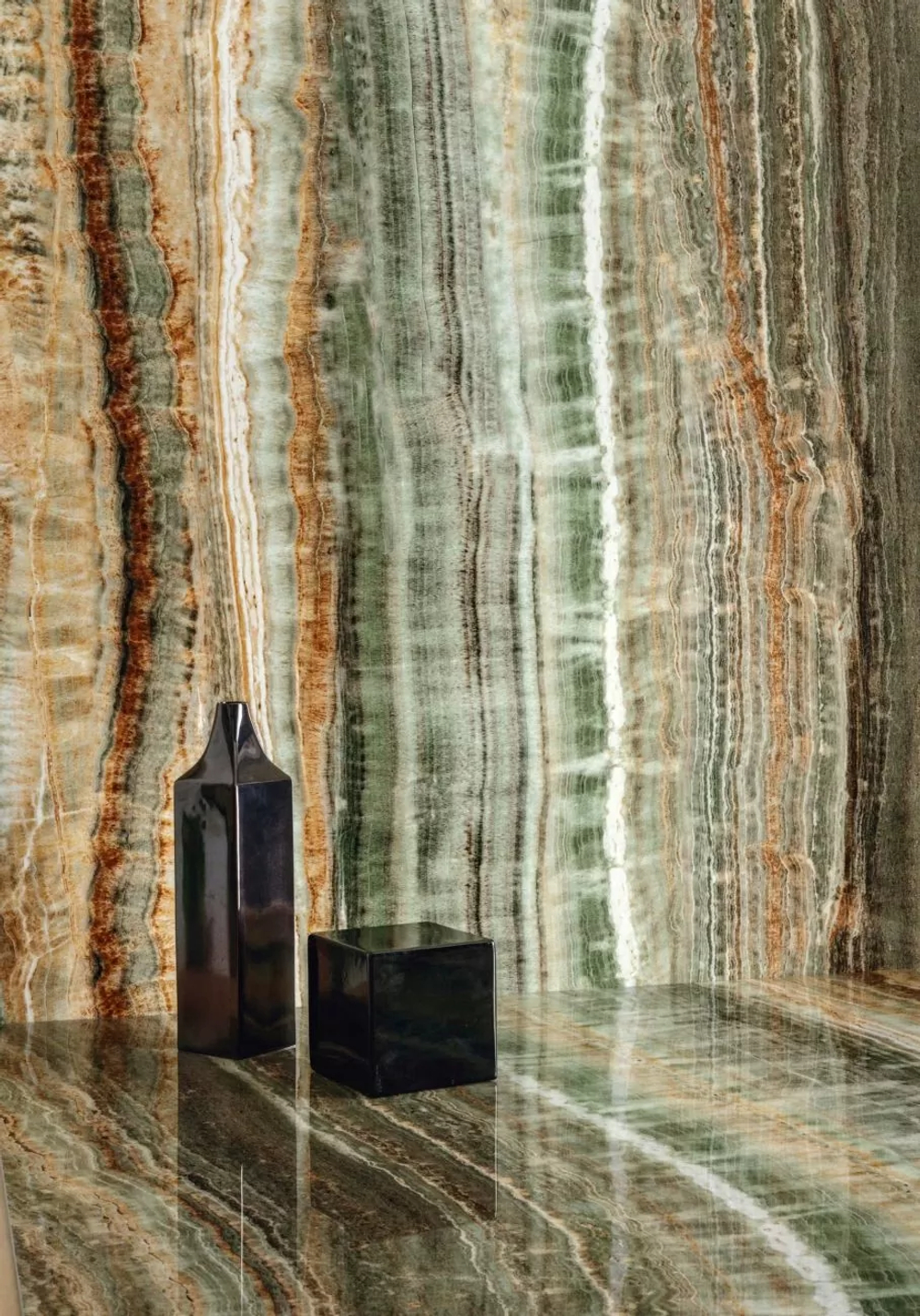 Rex Eccentric Luxe Almond Glossy 120x280