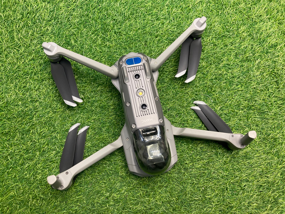 Mavic Air 2 Fly More Combo + DJI Smart Controller