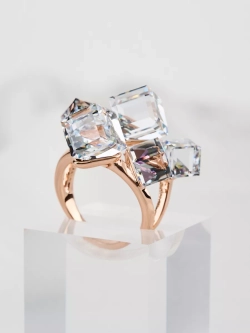 Кольцо коктейльное Мираж с сиреневыми кубиками Swarovski