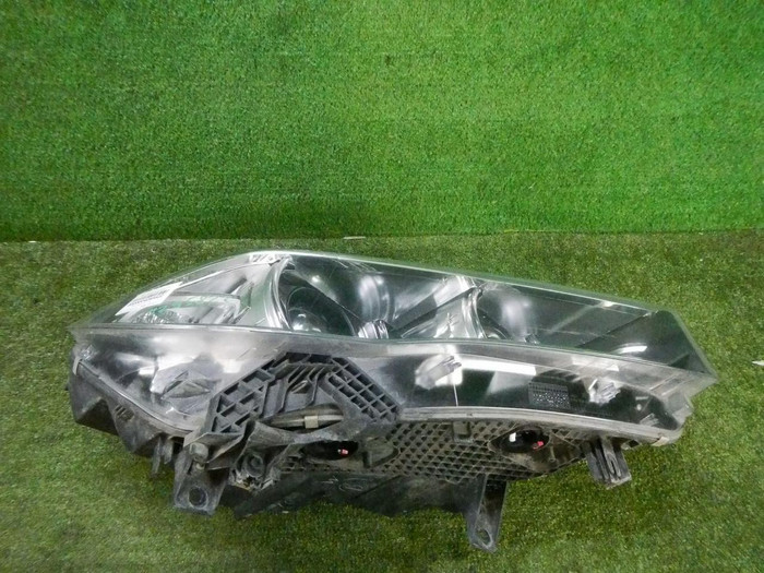 Фара правая BMW X5 F15, X6 F16 (2013-2018) ксенон