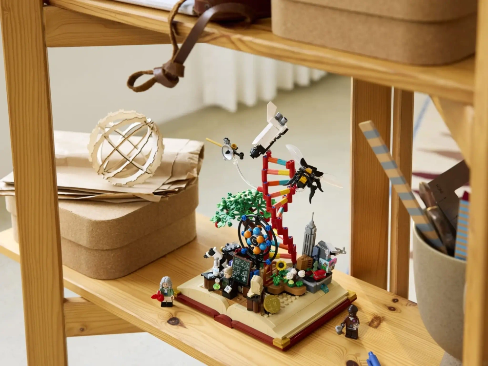 Конструктор LEGO Ideas 21355 Эволюция STEM