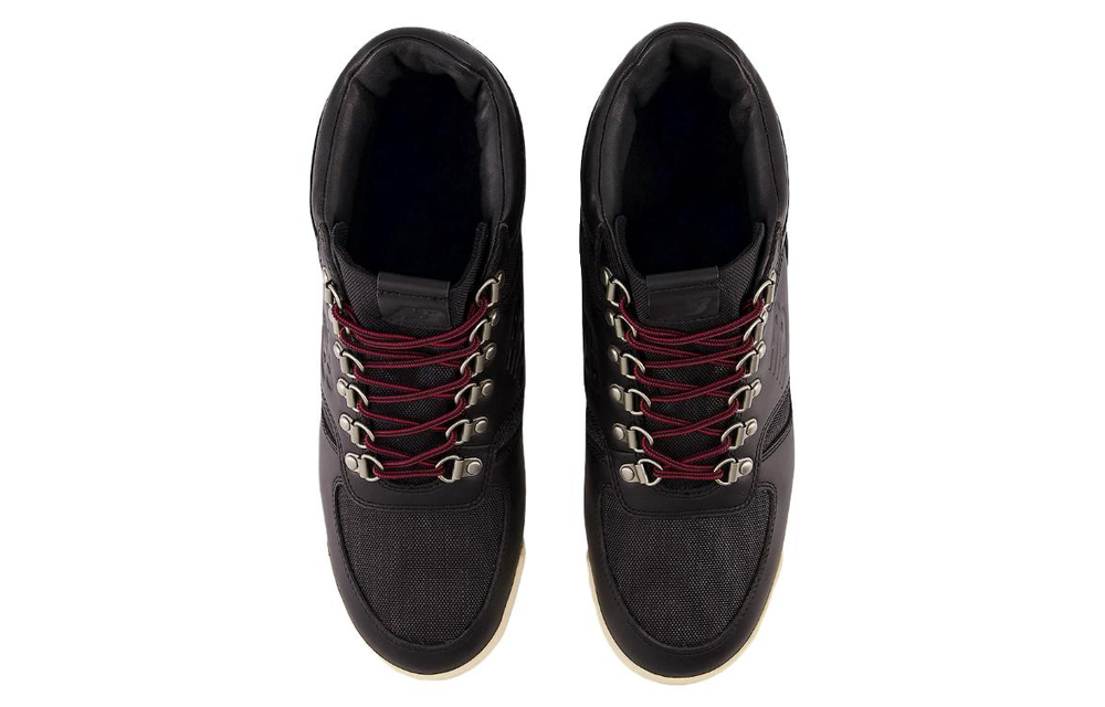 New Balance Rainier