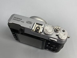 Fujifilm FinePix X100