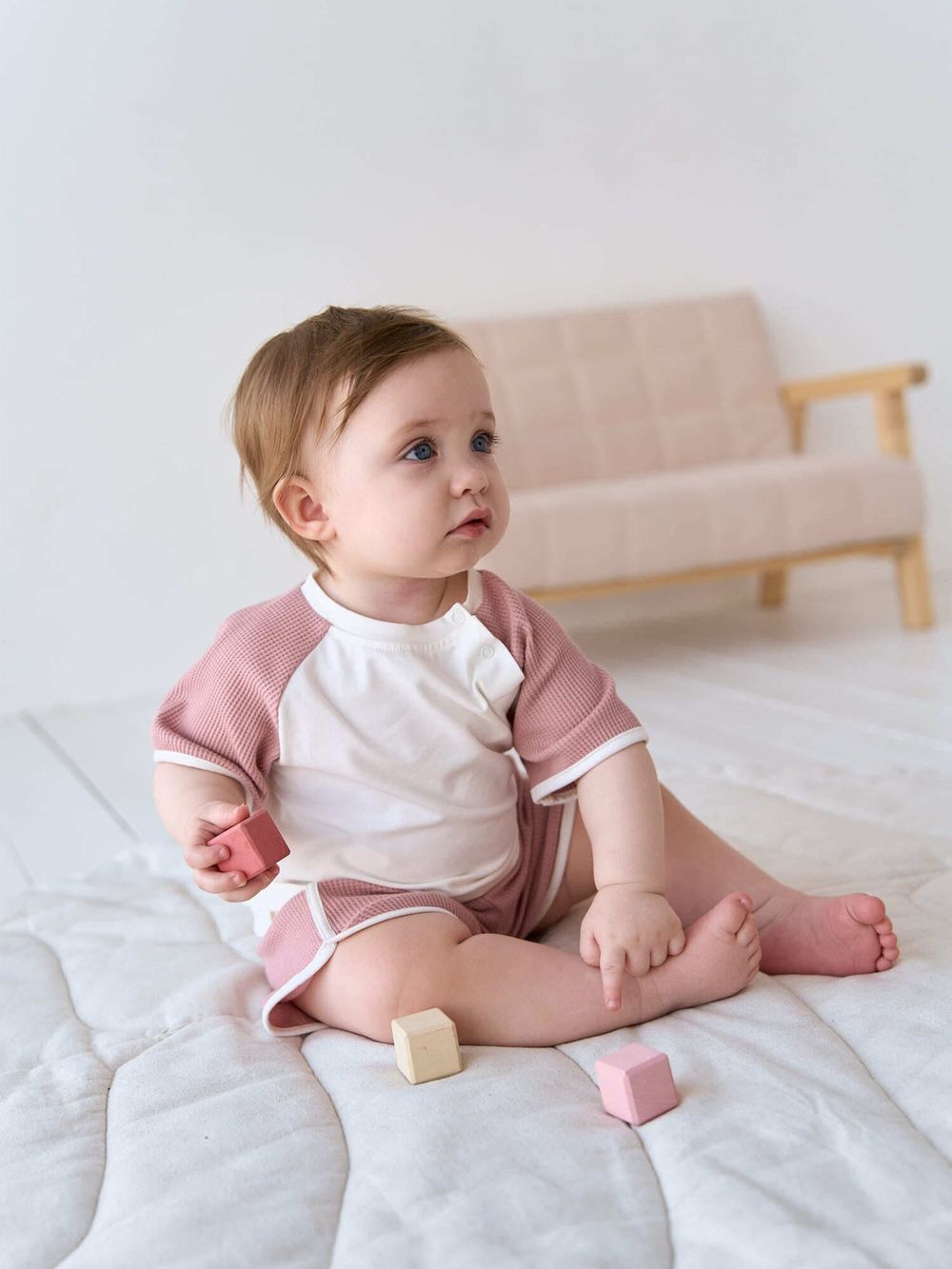 Комплект футболка и шорты "Пудра" из рифленой ткани 0+