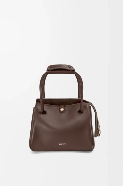 Loewe Маленькая сумка Madrid из мягкой телячьей кожи, темно-каштановый