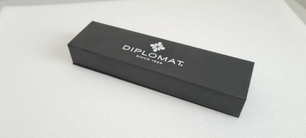 Перьевая ручка Diplomat Traveller stainless steel gold М (D10057461) 7