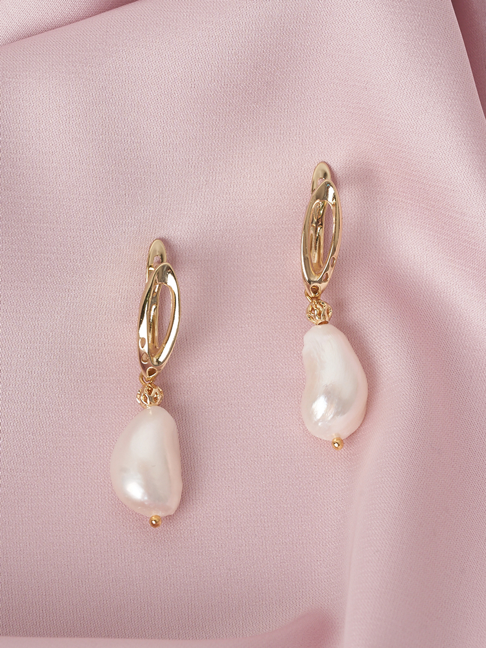 20151590 Серьги Selena Pearls