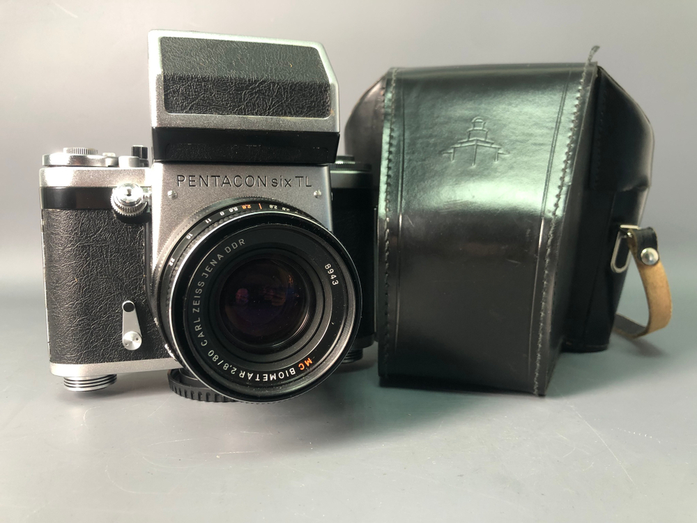 Pentacon Six TL + Carl Zeiss Jena DDR 2.8\80, 1/125 не отрабатывает.