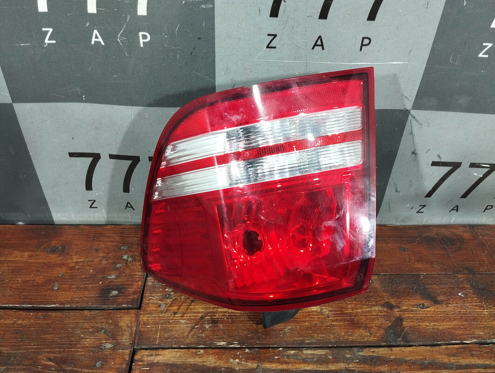 Фонарь задний правый Dodge Journey 07-20 Б/У Оригинал 05067784AD