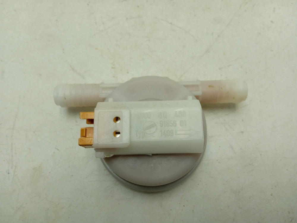 SGV43E43RU ктп20 Датчик потока воды для посудомоечной машины Bosch 9000611463 б/у