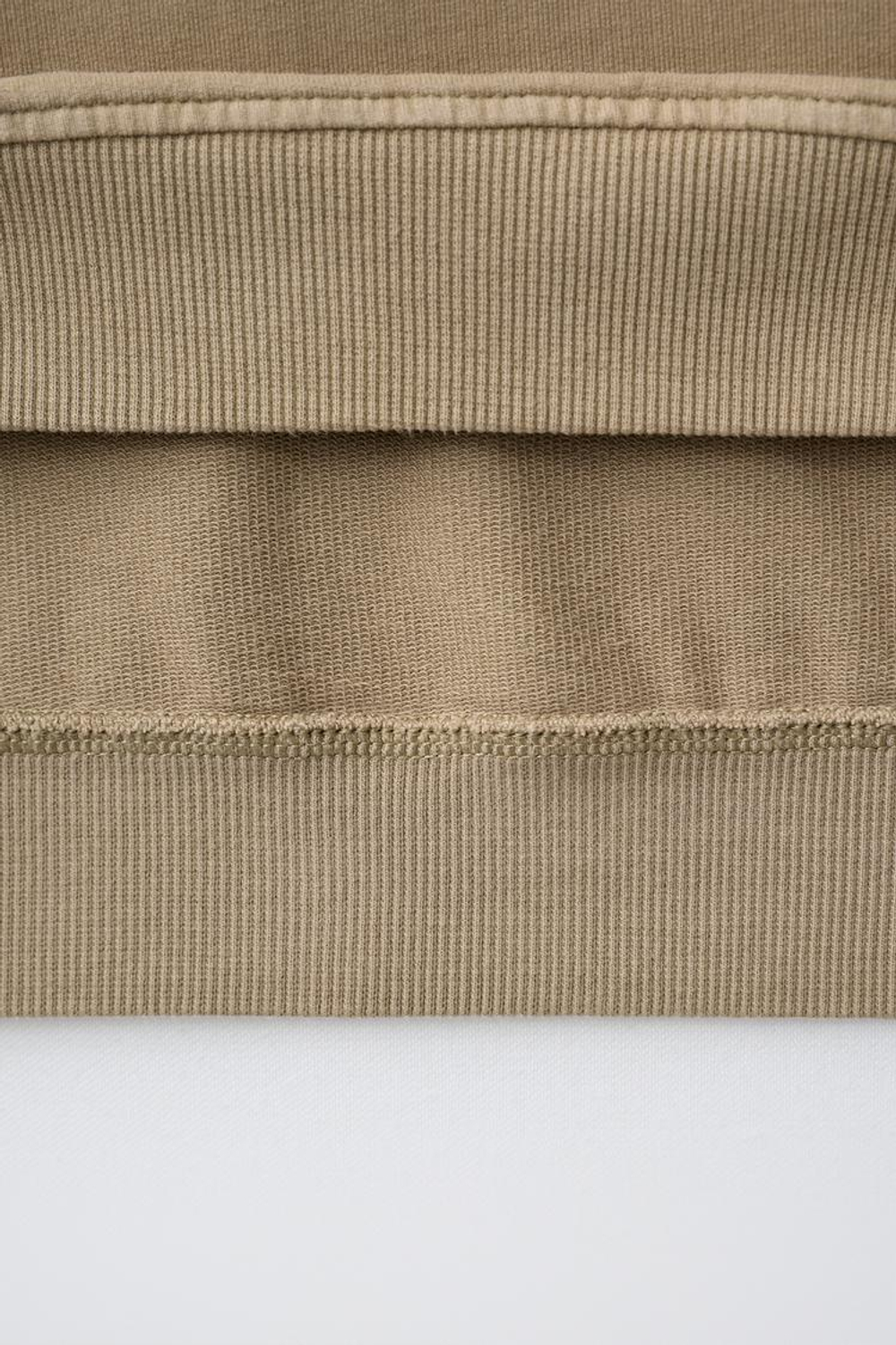 ZARA ОДНОТОННАЯ ТОЛСТОВКА НА МОЛНИИ, ПЕСОЧНЫЙ
