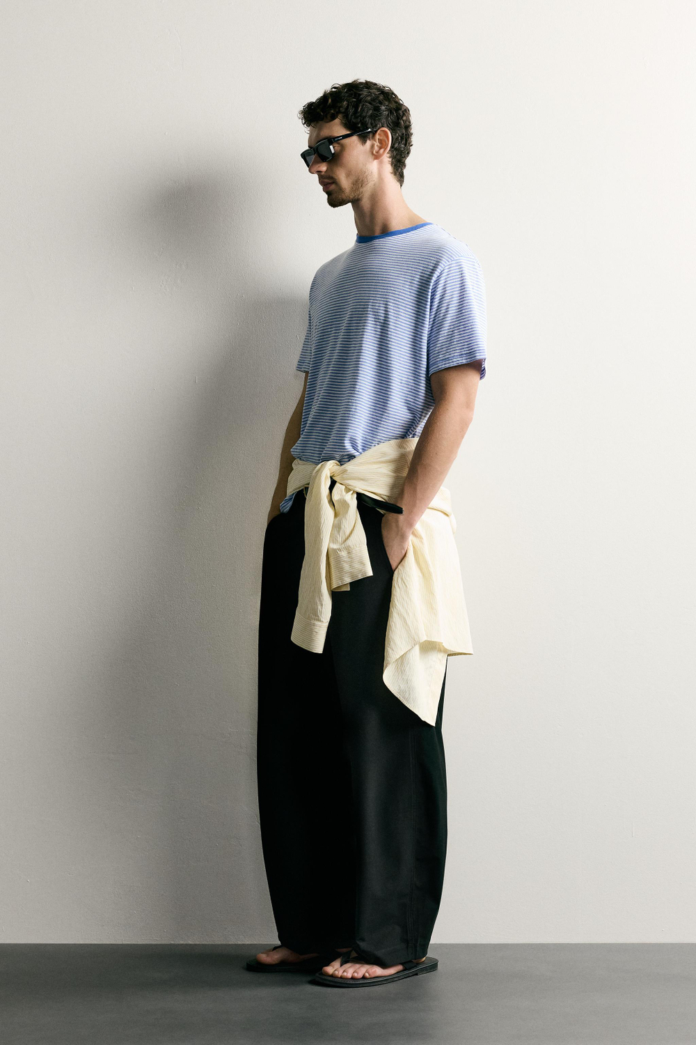 ФУТБОЛКА REGULAR FIT В ПОЛОСКУ — ZARA