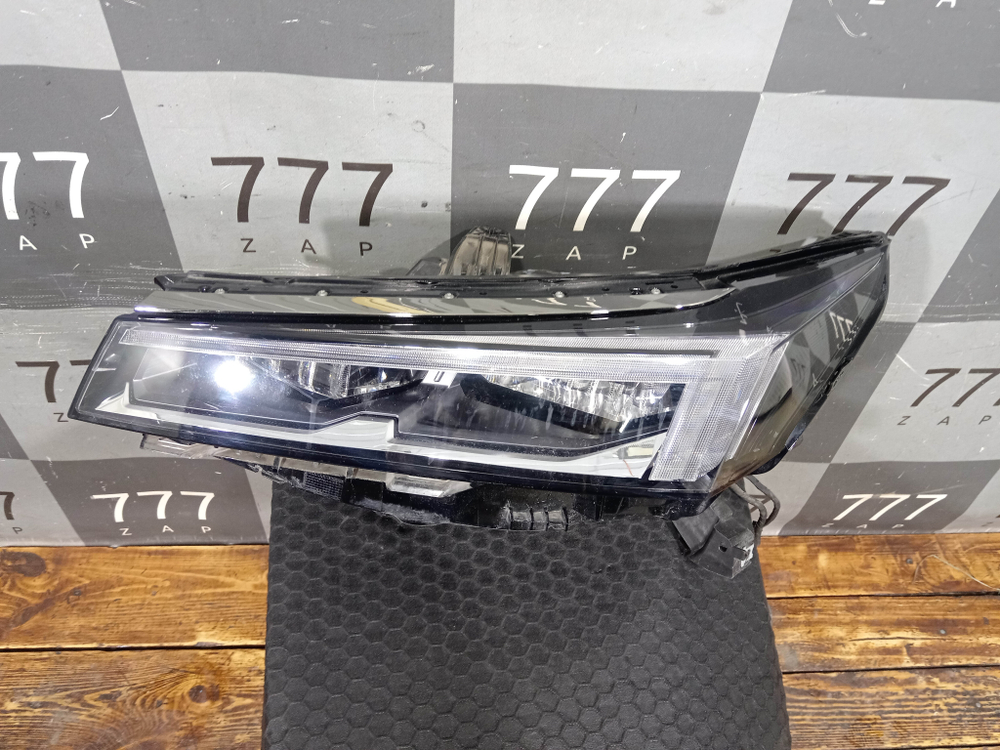 Фара левая GAC M8 23-нв Б/У Оригинал 7210011CMV0301M10
