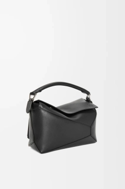 Loewe Маленькая сумка Puzzle Edge из классической телячьей кожи, черный