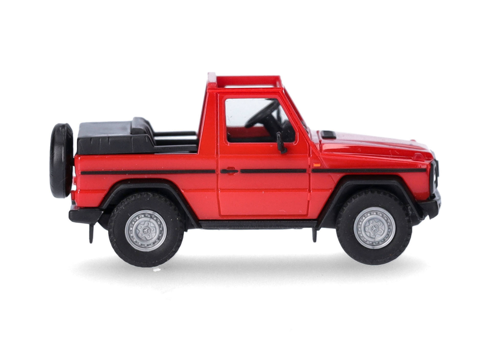 Автомобиль Mercedes-Benz G-Modell Cabrio, красный