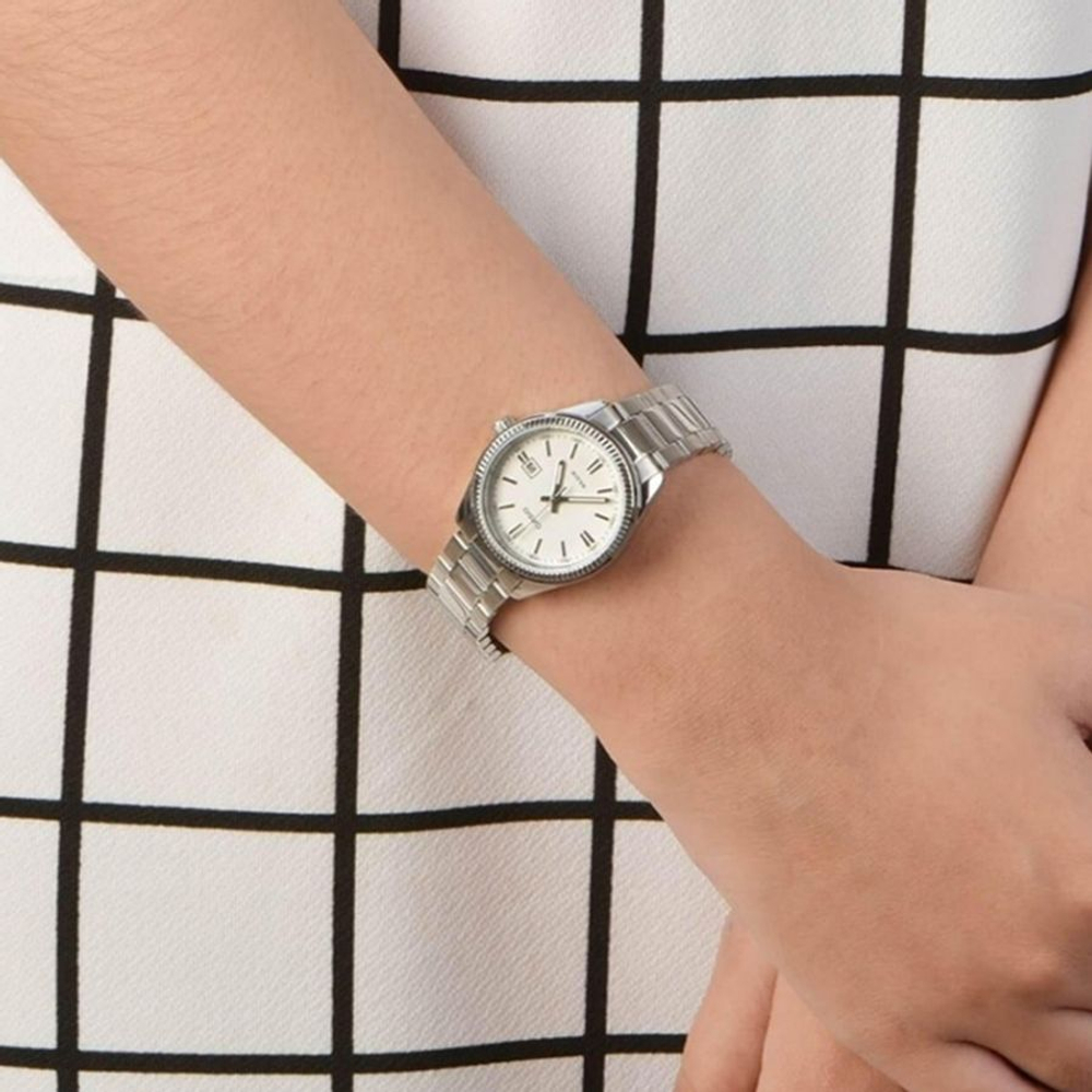 Женские наручные часы Casio Vintage LTP-1302D-7A1
